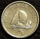 5 пенсов 2006 Гернси. Парусники. XF-UNC (состояние монет отличное). На фото образец.