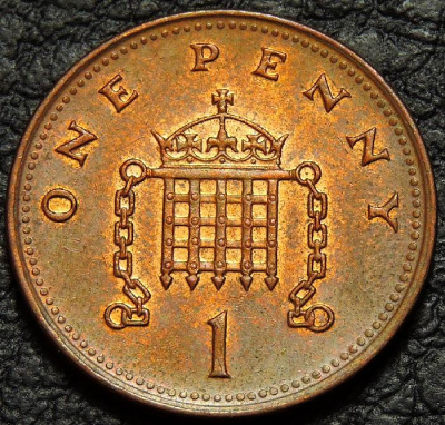 1 пенни 2001 Великобритания. Монета продается в единственном экземпляре, изображенном на фото.